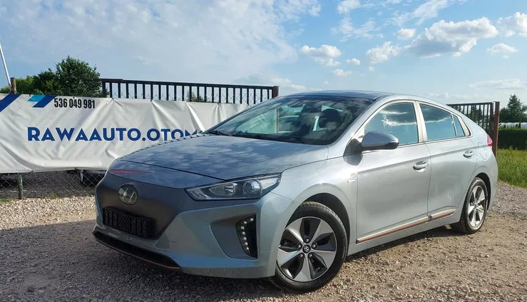 łódzkie Hyundai IONIQ cena 73677 przebieg: 180000, rok produkcji 2017 z Pyzdry